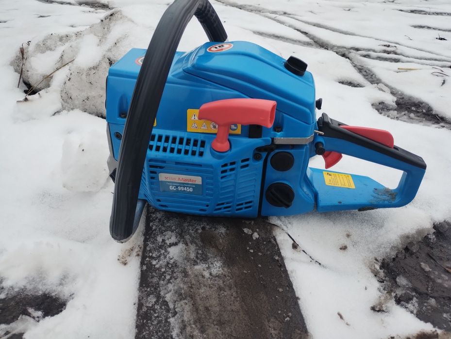 Продам бензопилу баймастер