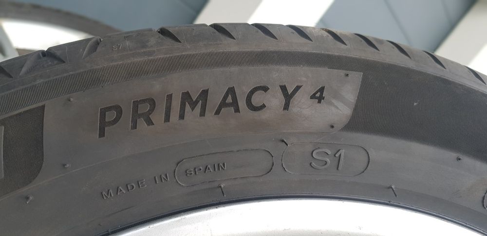 Mercedes GLK Alufelgi Z Oponami 235/50R19 103V