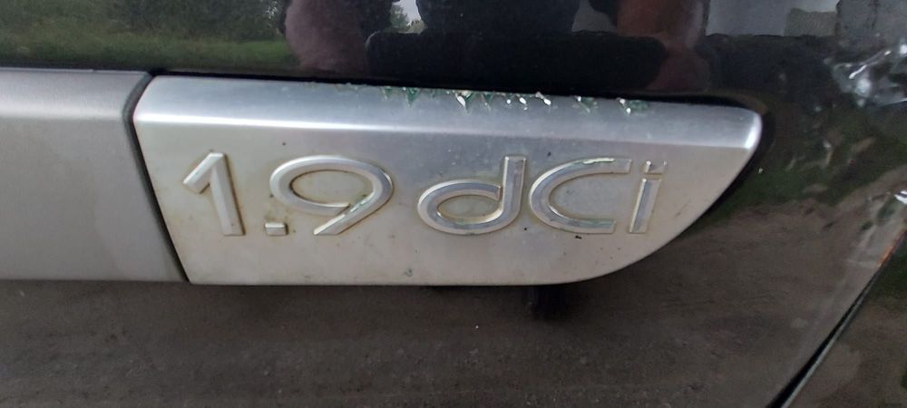 Renault Scenic 7 osobowy hak holowniczy