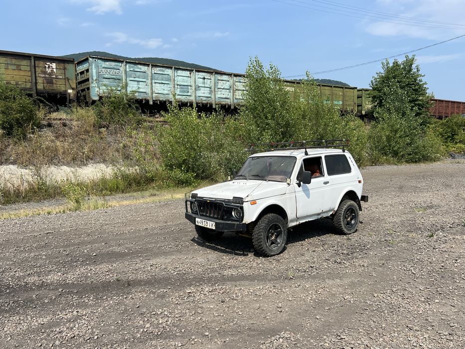 Продам ниву на повному ходу