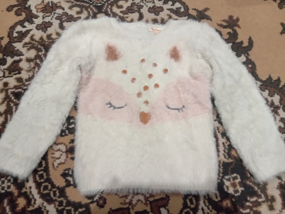 Теплий светр на дівчинку 4-5 років