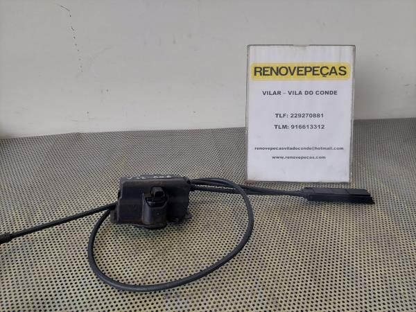 Fechadura / fecho capot MERCEDES-BENZ Classe C (W203)
