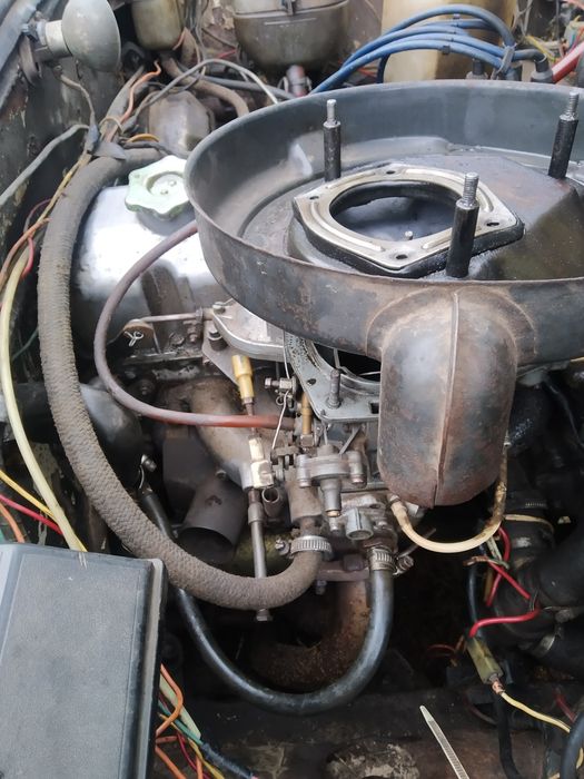 Двигун на ВАЗ -2105 ремінний, в зборі