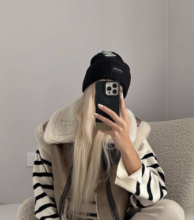 Шапка нова,жіноча,тепла від H&M чорні,беж