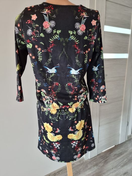 Sukienka firmy House