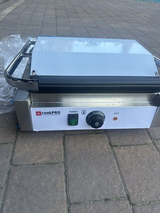 Grill kontaktowy