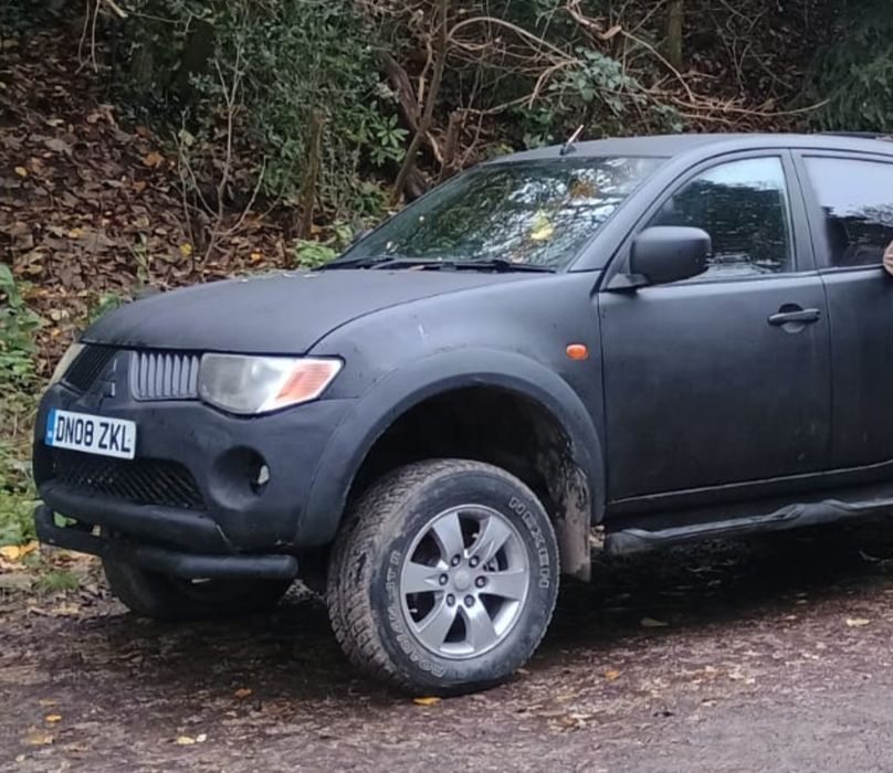 Міцубісі Л200 2008 пікап для військових