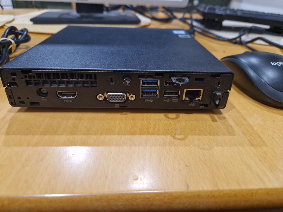 Hewlett-Packard i3-6100U/8gb ddr4 Міні системник з блоком живлення