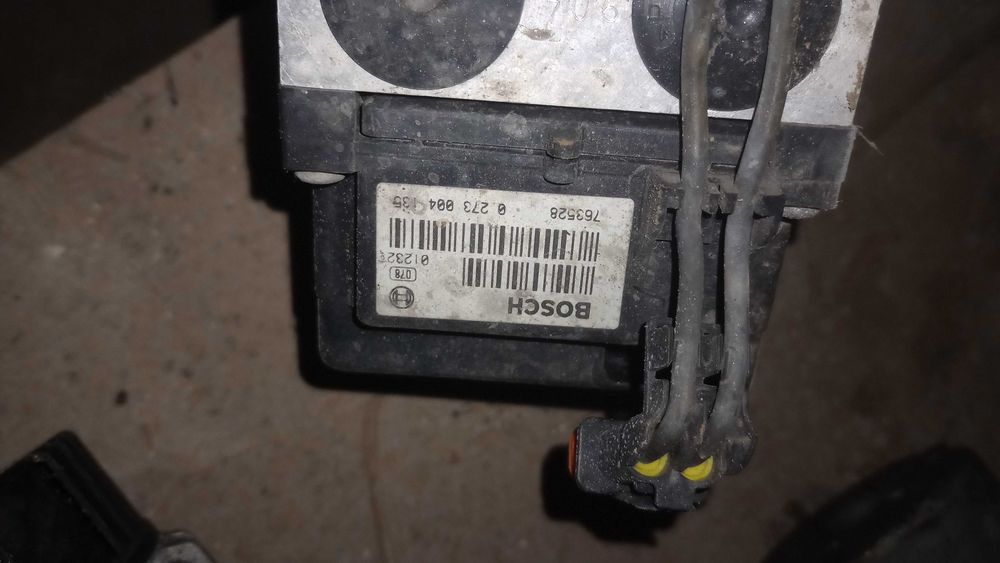 Pompa ABS sterownik VW audi 614111R