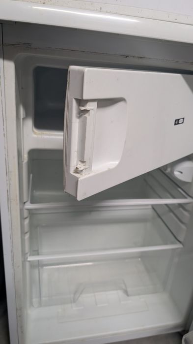 Frigobar branco usado