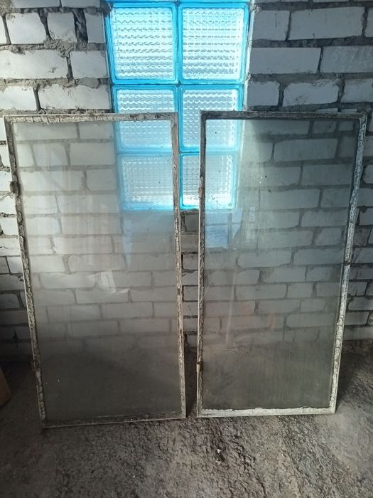 Решетки на окна забор. Окно