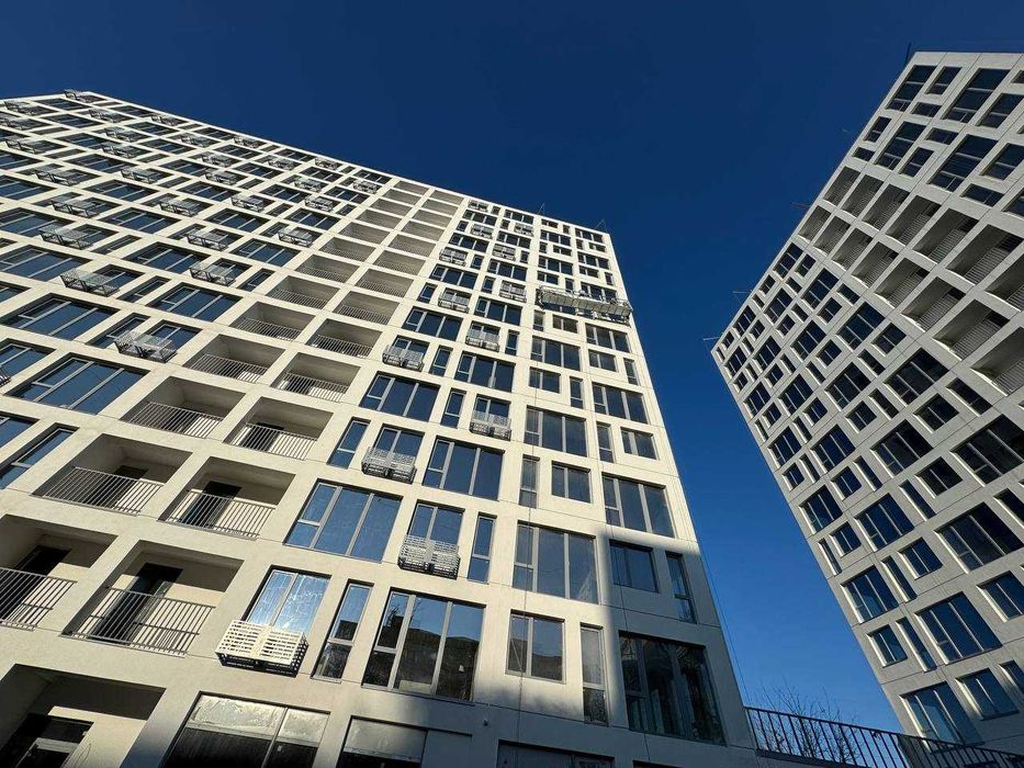 Продам коммерческое помещение в ЖК Вертикаль/Новобудова