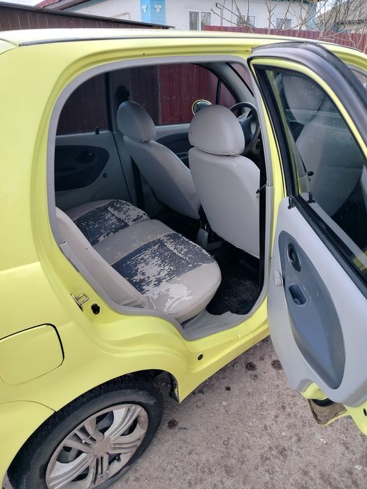 Продам економну автівку