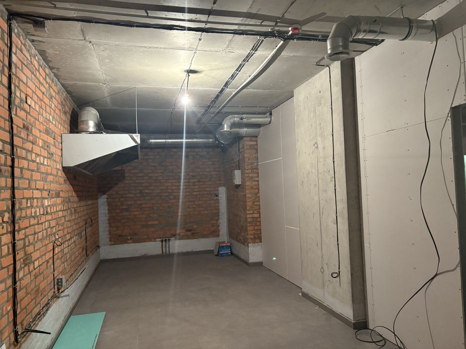 Оренда нежитлового приміщення в Крона парк 2, Бровари