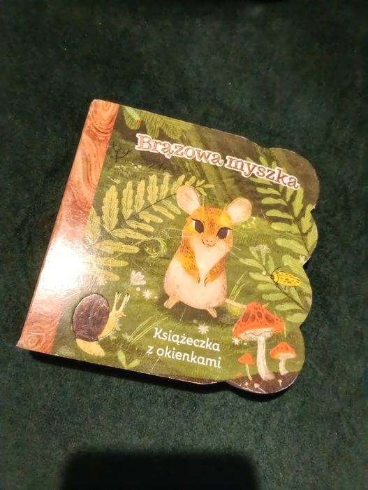 Książeczka z okienkami Zielona Myszka