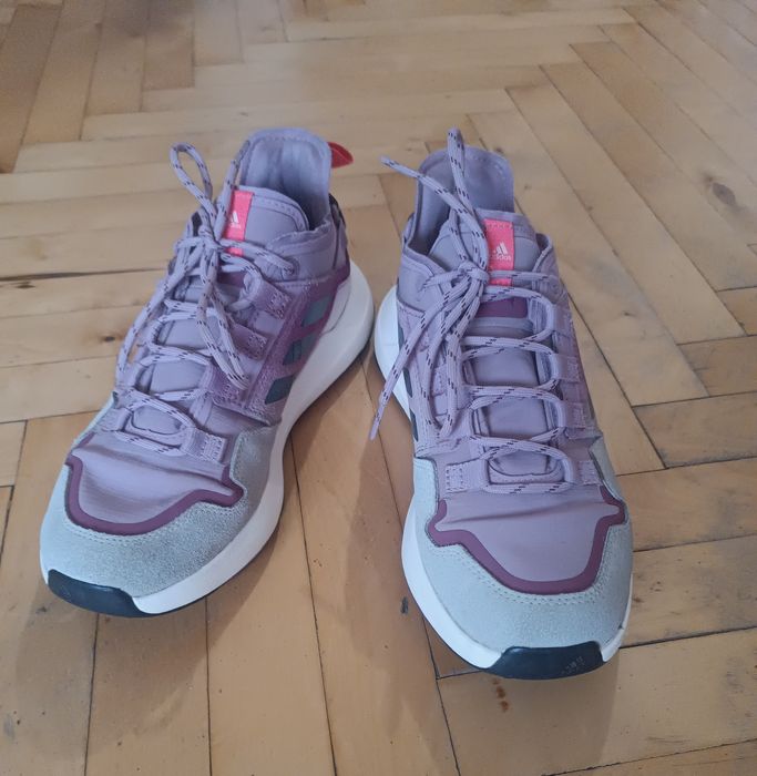 Жіночі кросівки Adidas terrex