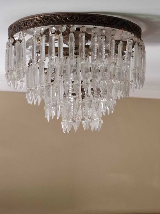 Lustre / Plafond Três Lâmpadas com Pingentes