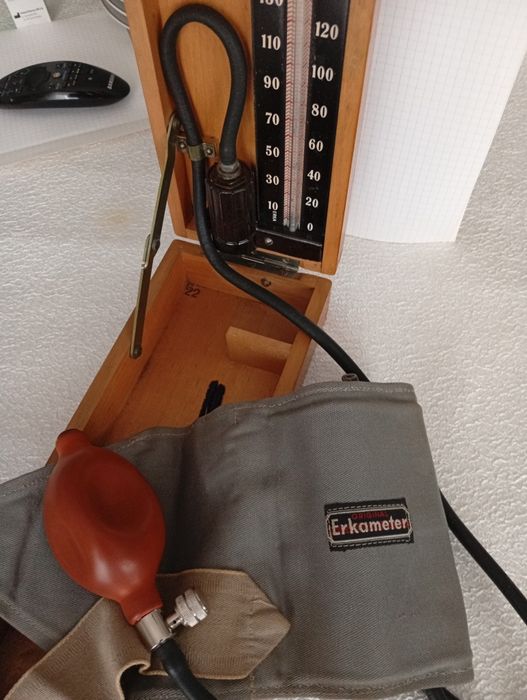 Antyk /Zabytek Cisnieniomierz