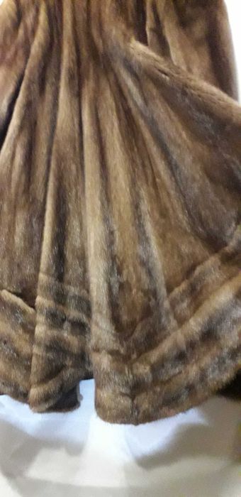 Шубка норкова натуральне хутро