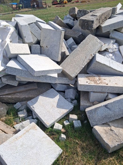 Granit odpadowy.