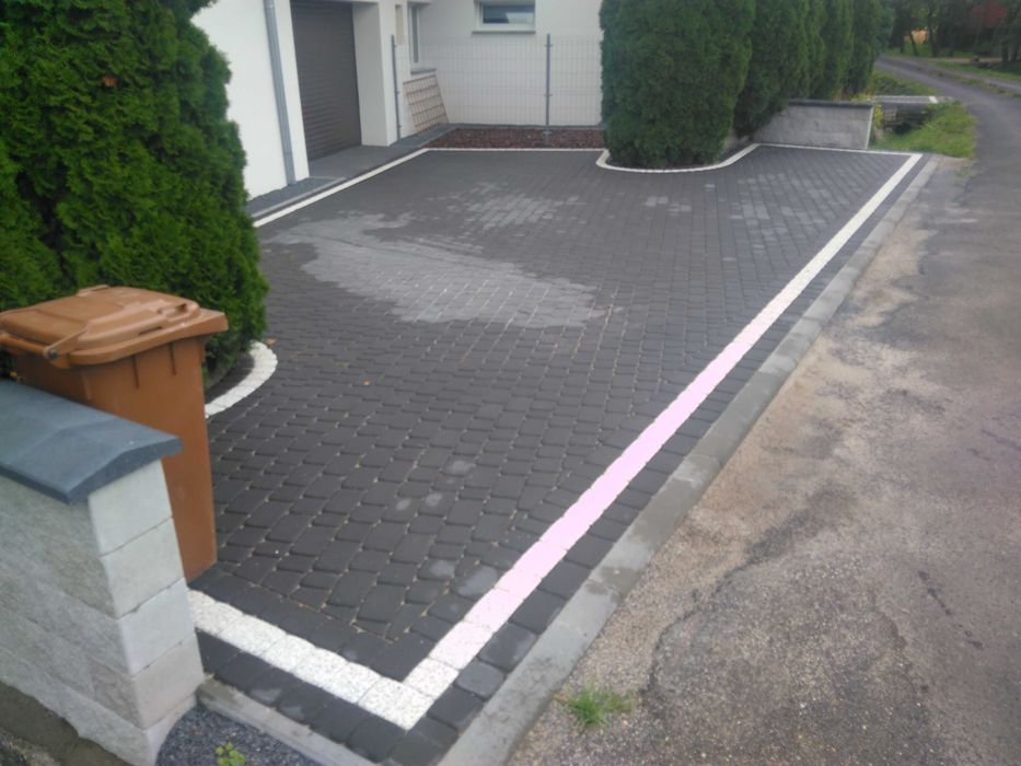 Układanie kostki brukowej