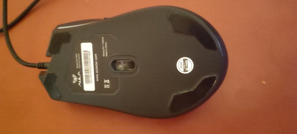 Продаю комплект для компьютера.(Клпвиатура,мышка,наушники)