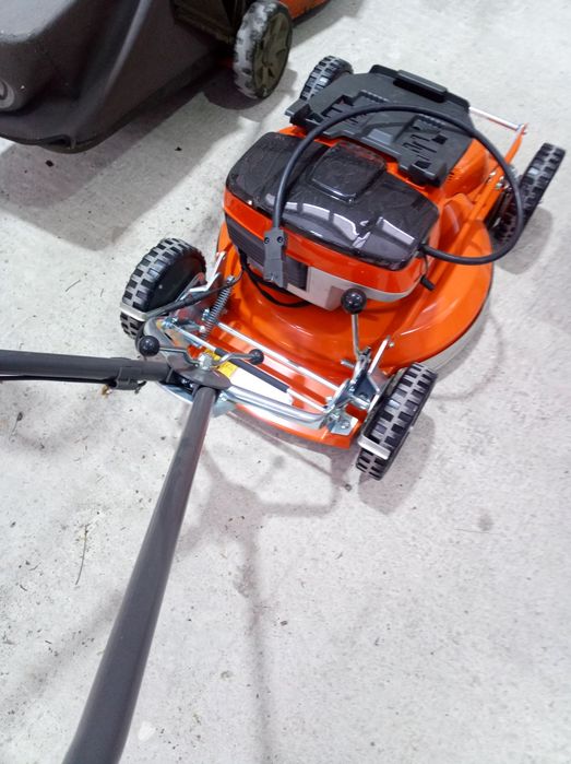 Kosiarka akumulatorowa Husqvarna