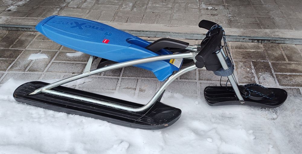 Nartosanki, skuter Hamax SnoXross