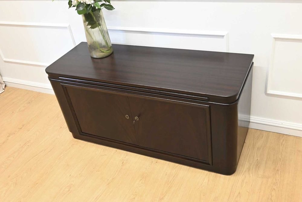 ciemna mahoniowa szafka art deco pod tv s080310