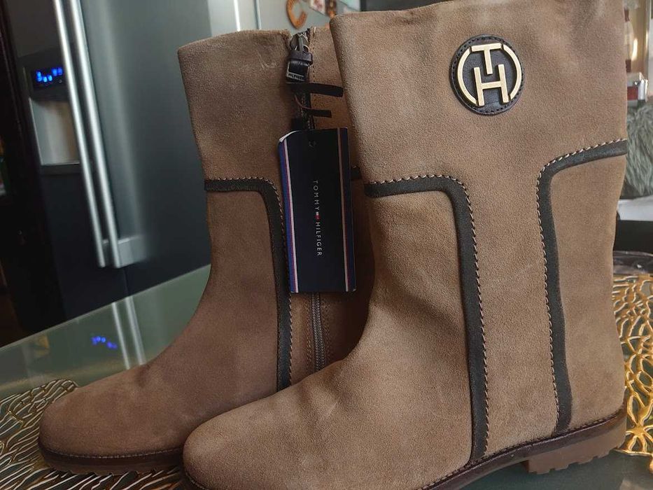 Чоботи демісезон "TOMMY HILFIGER", натуральний замш, НОВІ,40-41 розмір