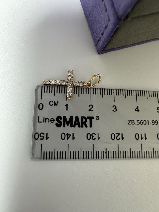 Золотой крестик с бриллиантами