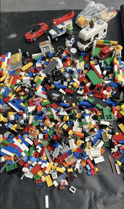 Lego (Varias peças)(carros)