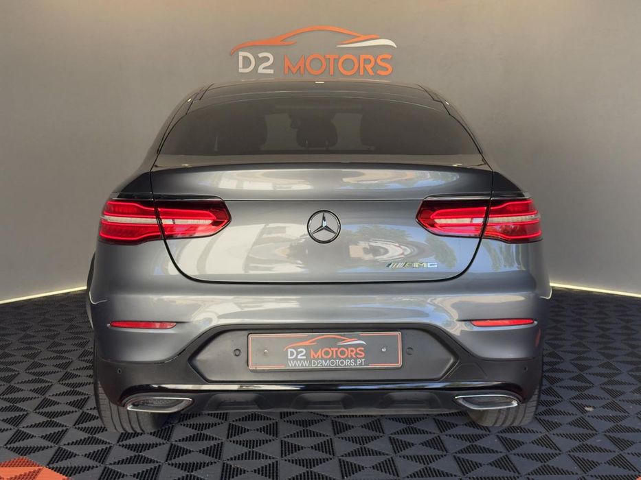 Mercedes-Benz GLC 220d Coupé AMG | Pack Night | Jantes AMG 19 | Estofos ARTICO/DINAMICA