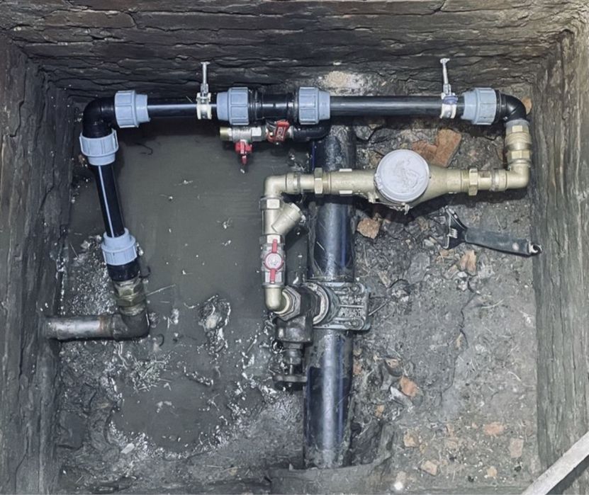 Монтаж Водопровод канализация услуги сантехника врезка труб экскаватор