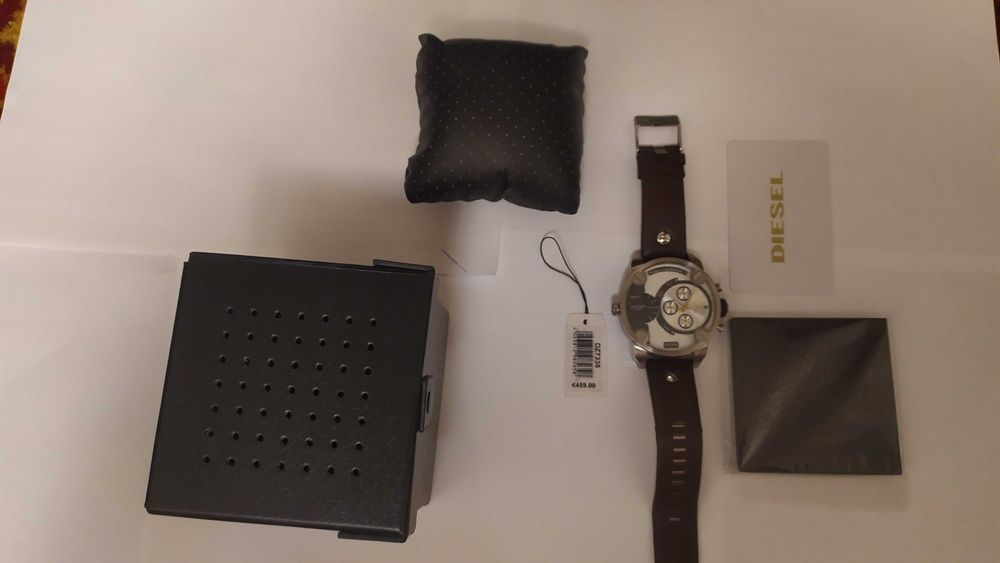 Часы Diesel DZ7335