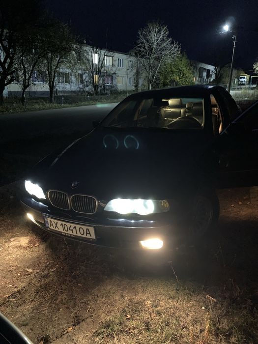 Продам БМВ 523i.3800.Торг.