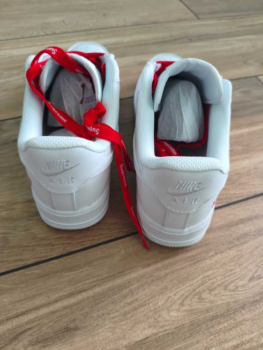 Nike air force 1 supreme