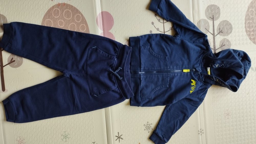 Fato treino Mickey bebé 18-24 meses