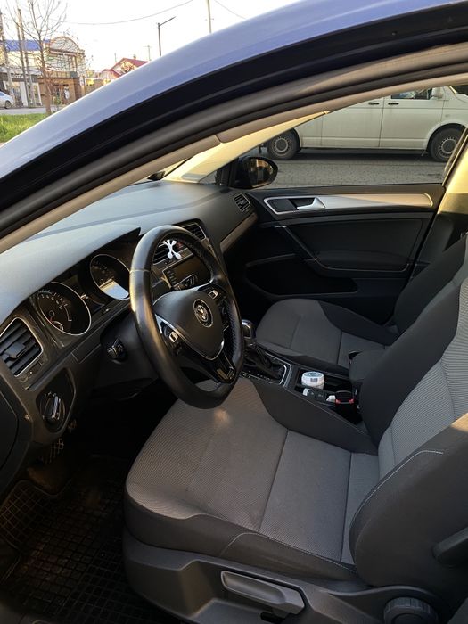 Volkswagen e-Golf 2014