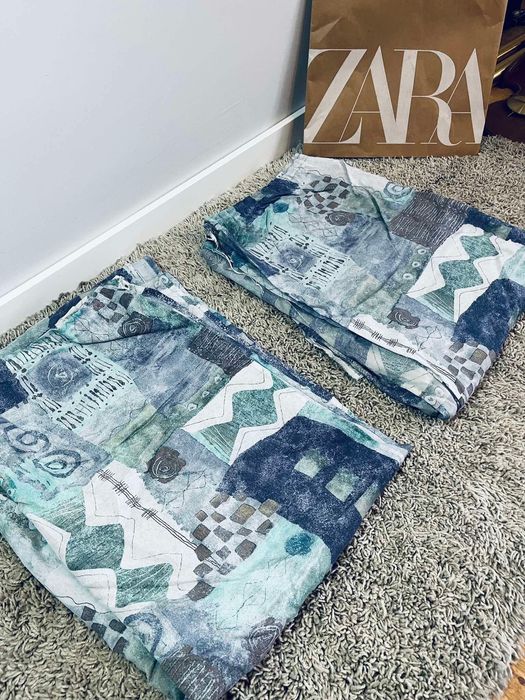 Piekne niebieskie srebrne zaslony kotary story