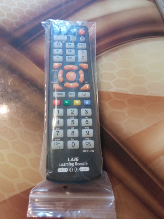 Пульт дистанційного керування програмований до 3-х пристроїв