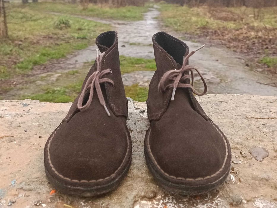 Круті класичні замшеві дезерти, черевикі Clarks Originals