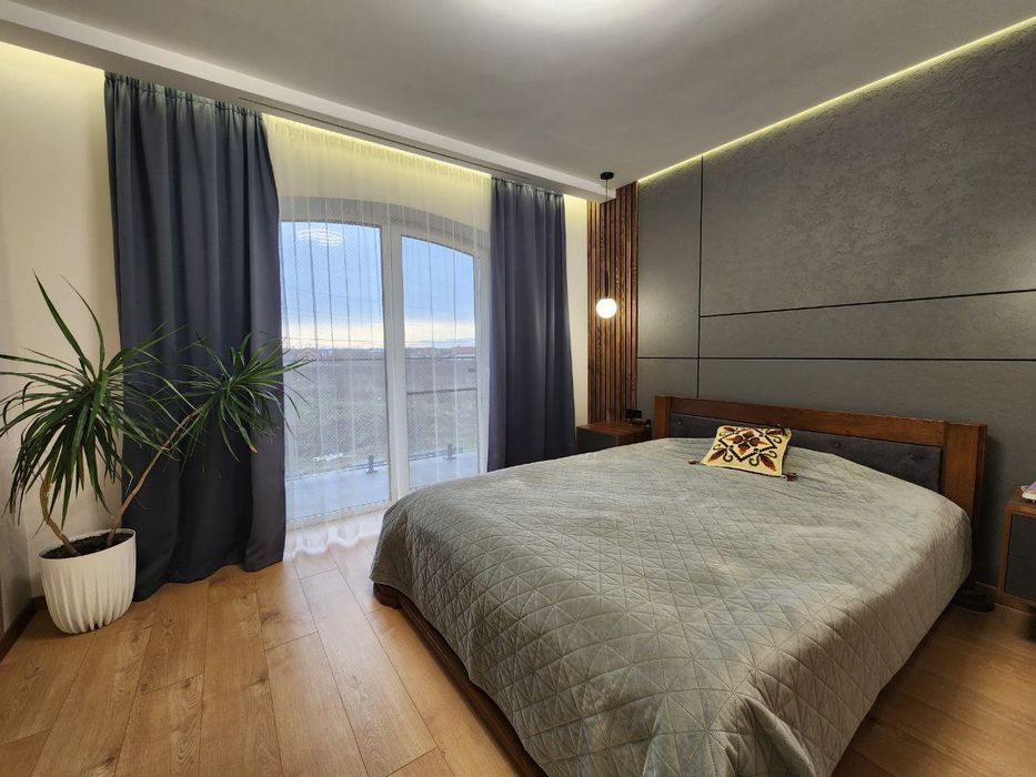 Продається сучасний будинок поблизу міста!