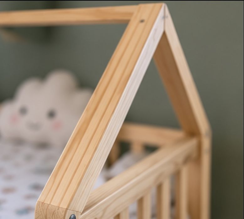 Cama Montessori Infantil em Madeira de Pinho  — NOVA