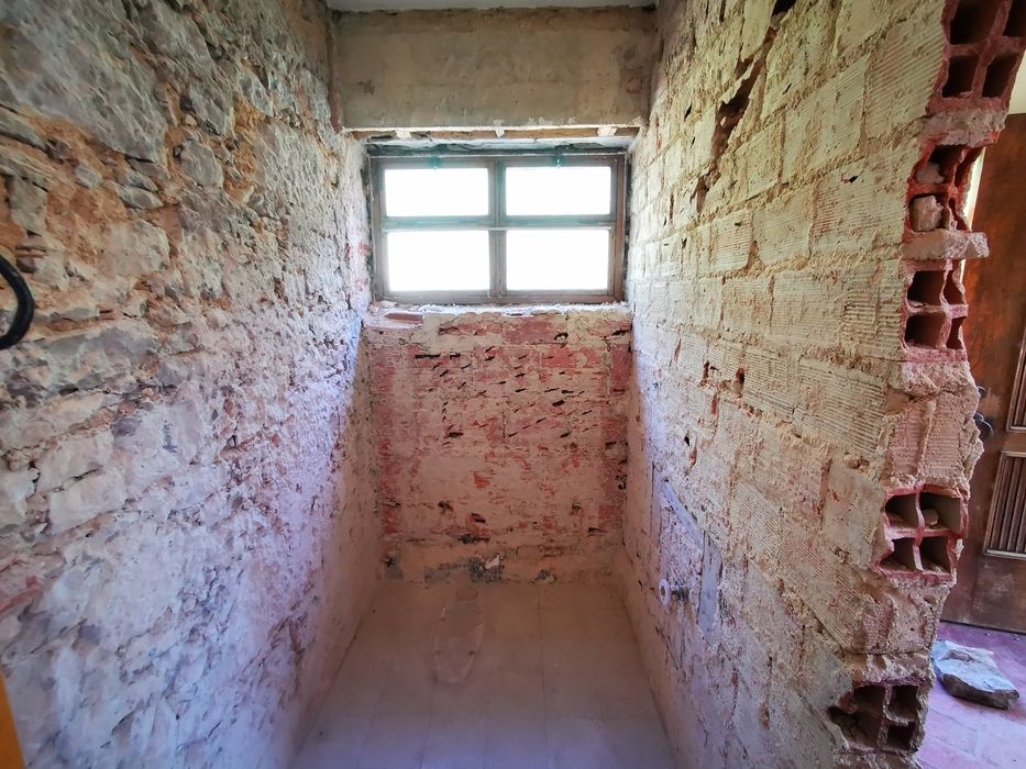 Empreiteiro Geral - obras de remodelação e construção civil