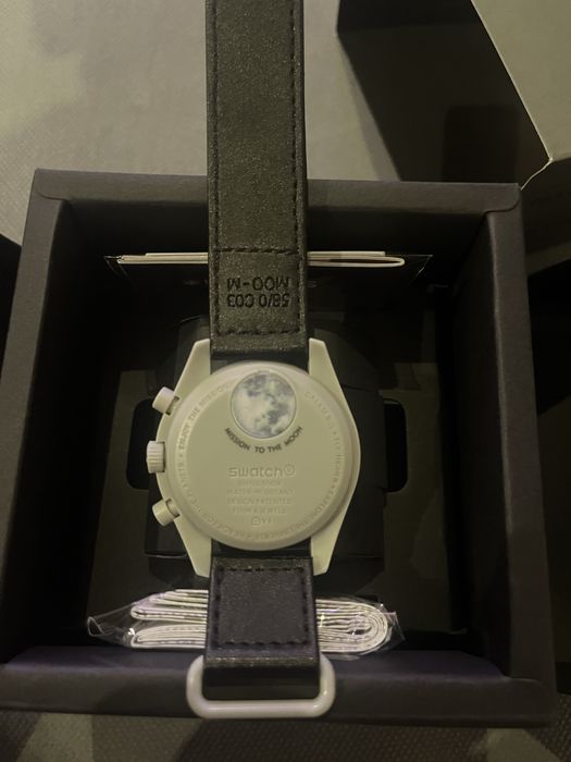Relógio swatch x omega mission to the moon