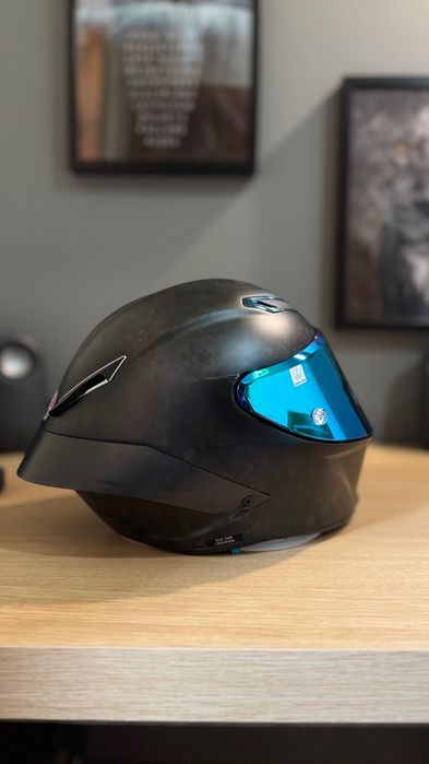 Capacete AGV Pista Gp Rr carbono forjado