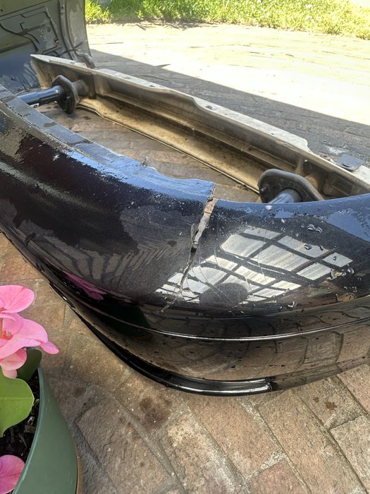 Sprzedam uszkodzony zderzak bmw e46 coupe przedlift