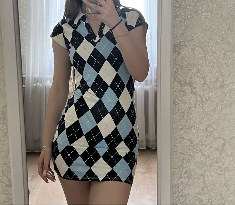 Плаття в шахівницю