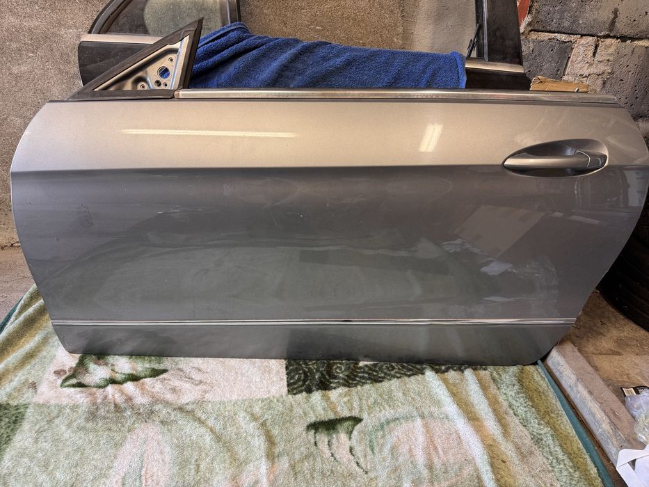 Drzwi Mercedes w207 kolor 792 Prawe Lewe